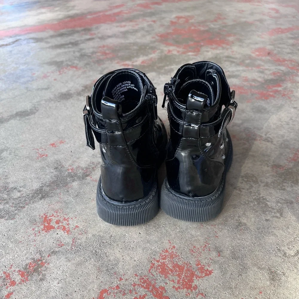 👢DNKY👢DKNY Combat Boots Ava Dila Moto Side Zipper Crystal Boot Pre-Owned